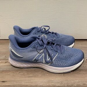 Women's New Balance 880 shoes, unworn